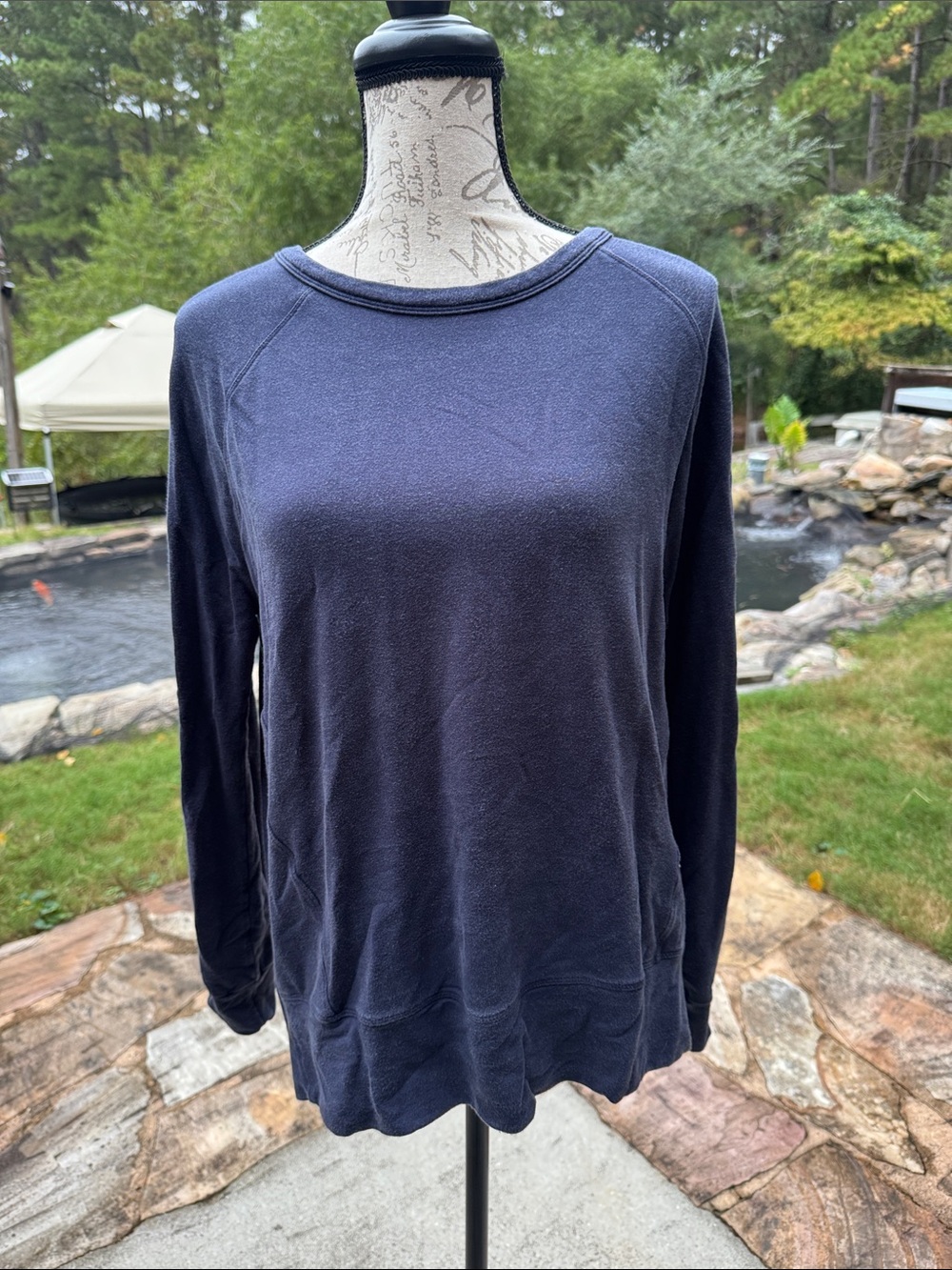 Women’s Athleta Navy Long-Sleeve